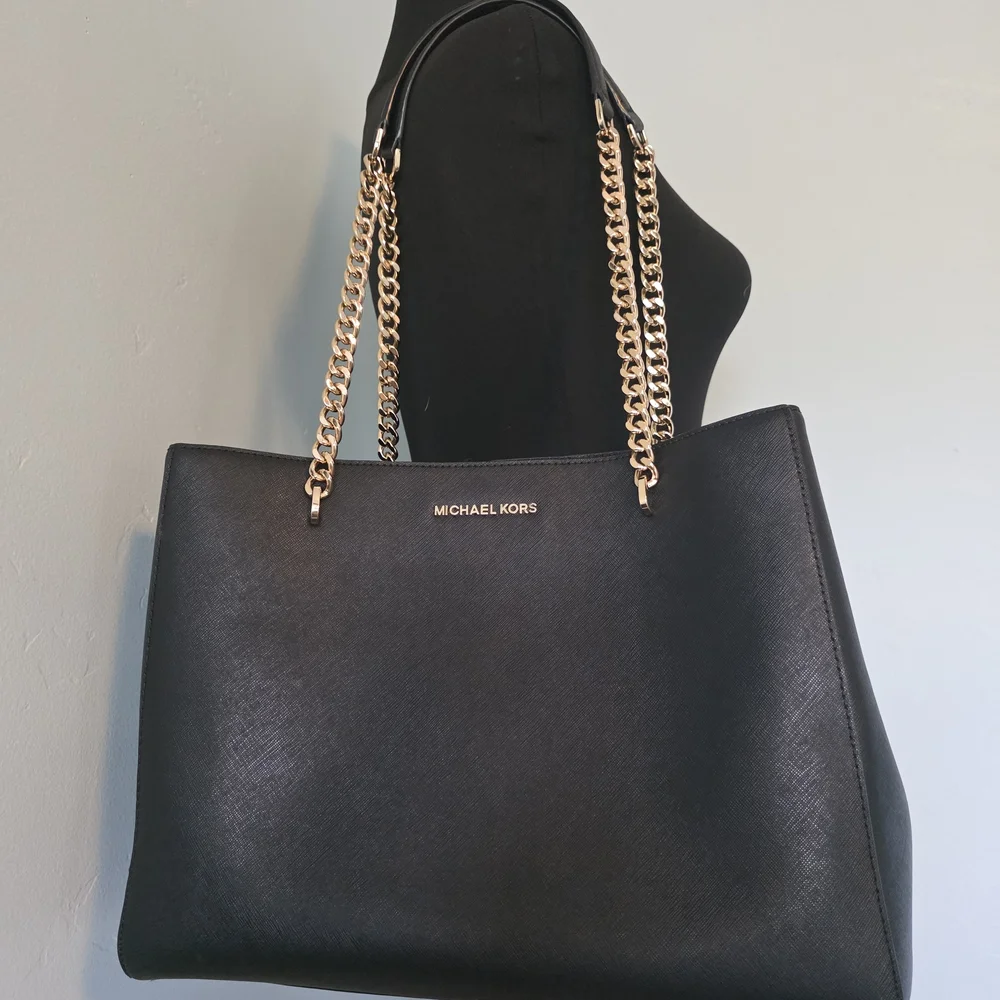 Michael Kors Black Tote Bag - Picture 2 of 15